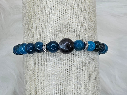 Clarté Intérieure – Apatite & Black Spectrolite Bracelet