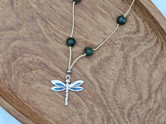 Contemporain – Southern Jade & Dragonfly Mala Necklace
