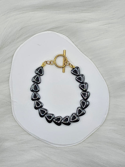 Cœur d’Acier – Hematite Heart Bracelet